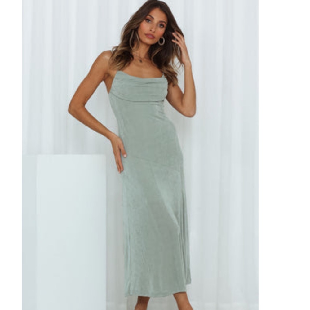 Never worn hello molly green dress